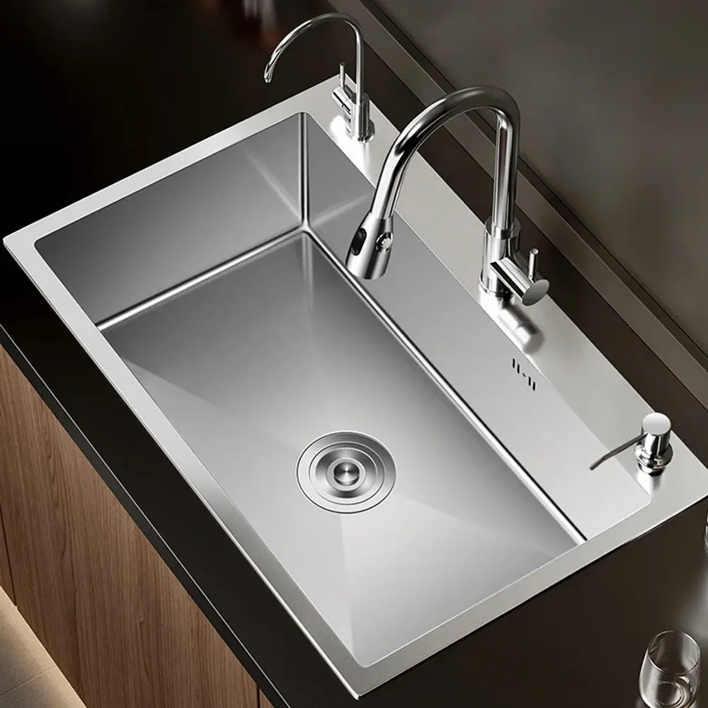 مقایسه گزینههای سینک استیل؛ چطور بهترین انتخاب را داشته باشیم؟