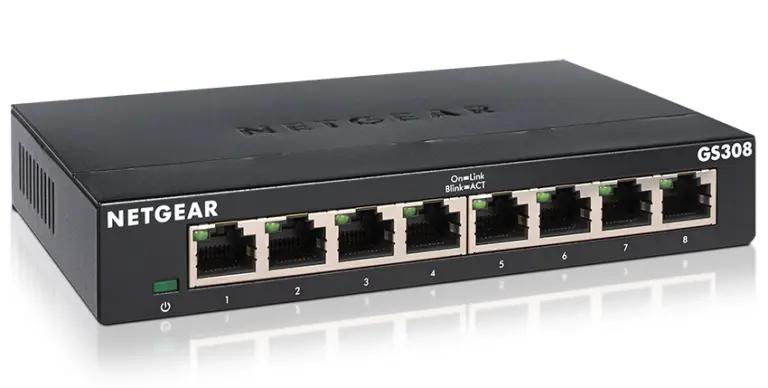 سوئیچ شبکه Netgear با طراحی حرفه‌ای و پورت‌های گیگابیت برای استفاده در محیط‌های کسب‌وکاری