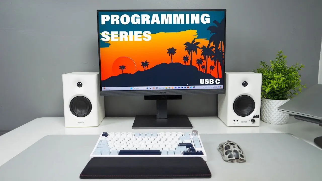 بهترین مانیتور برای برنامه نویسی؛ راهنمای کامل و کاربردی