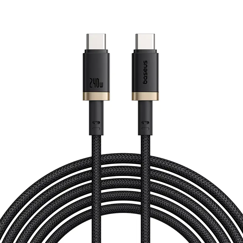 نمونه پورتهای مختلف شارژ موبایل از جمله USB-C، Micro-USB و Lightning