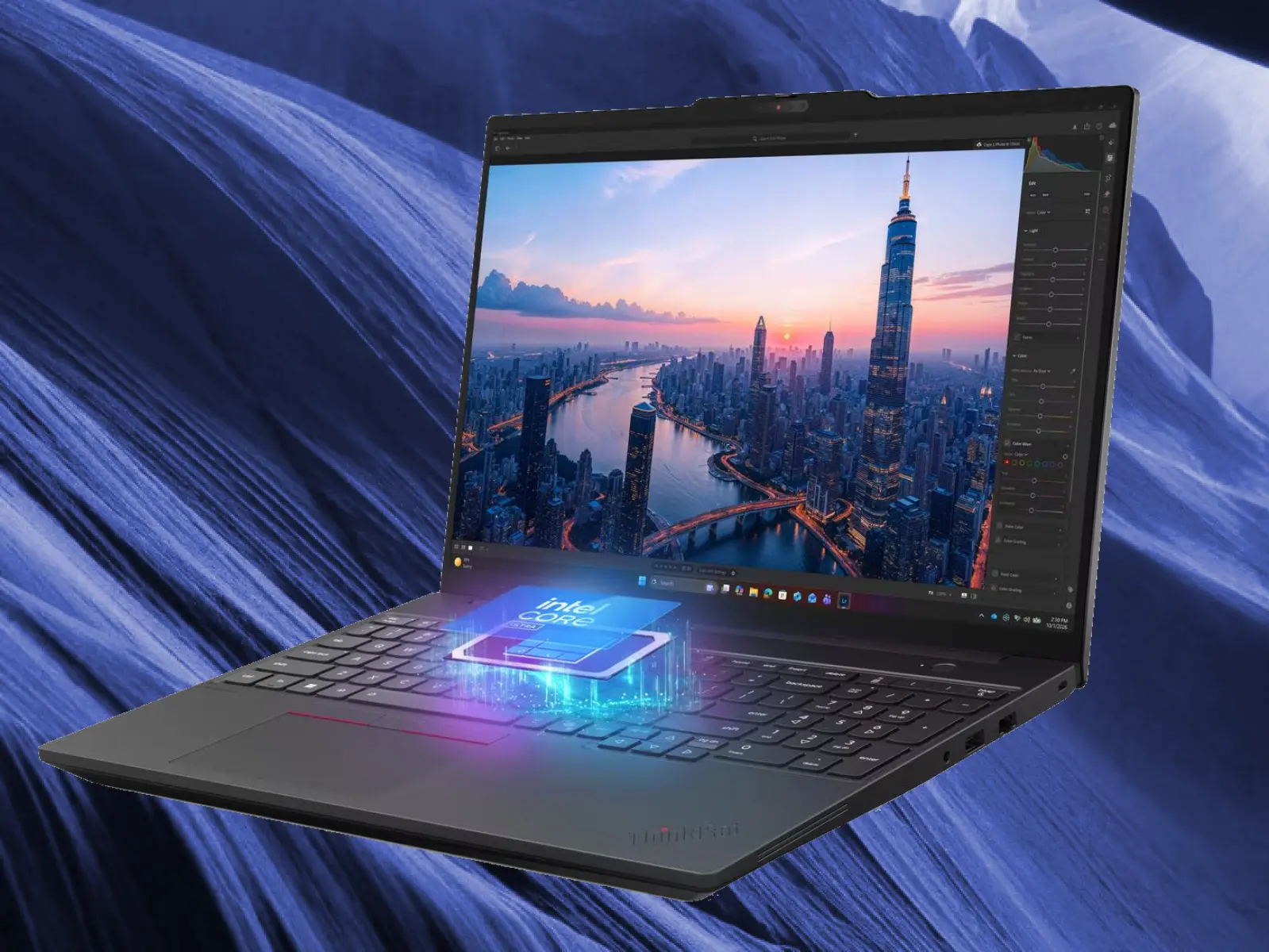 لپ‌تاپ ThinkPad T16 با طراحی حرفه‌ای و کیبورد مکانیکی